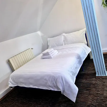 Boutique Old 5 Apartment