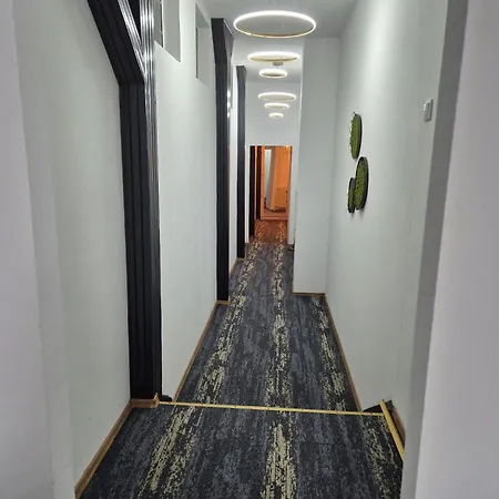 Апартаменти Boutique Old 5